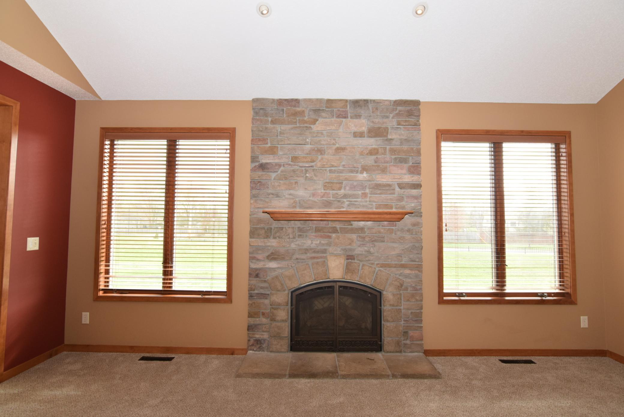 9521 Dunes Court, Cottage Grove, Minnesota image 10