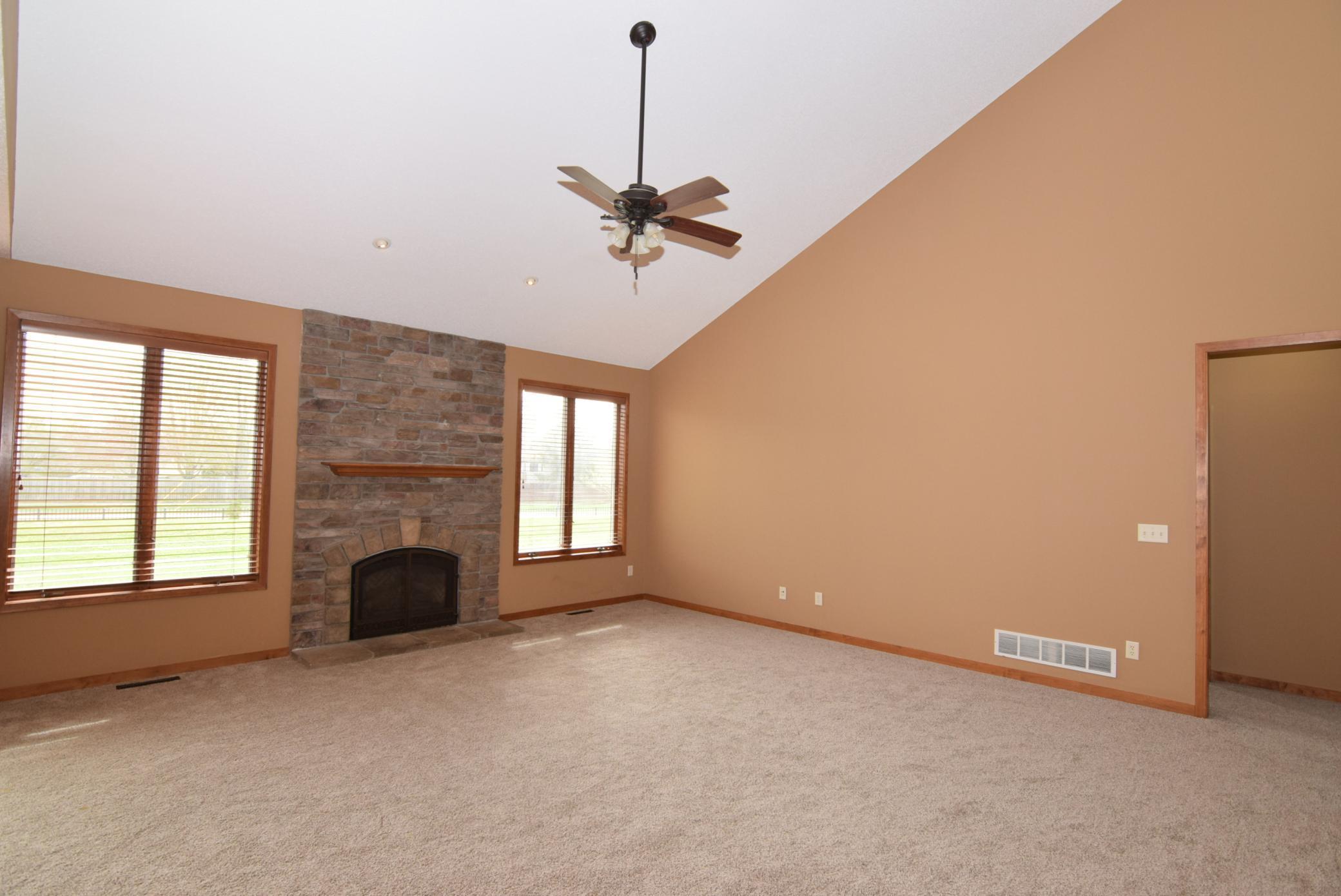 9521 Dunes Court, Cottage Grove, Minnesota image 9