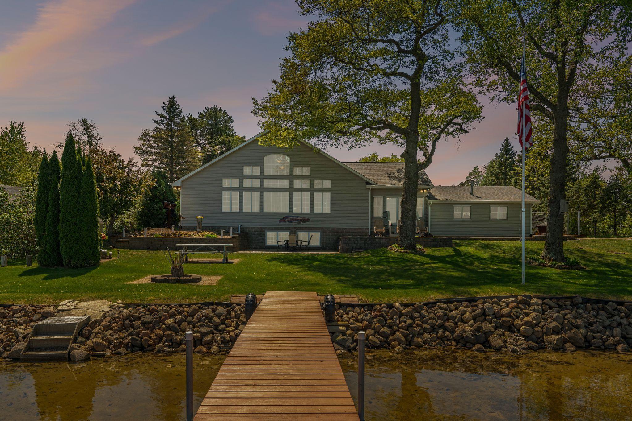 1823 313th Avenue, Cambridge, Minnesota image 10