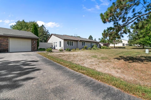 Townhouse For Sale - 7390 Jensen Avenue<br/> Washington County, Cottage Grove, MN 55016