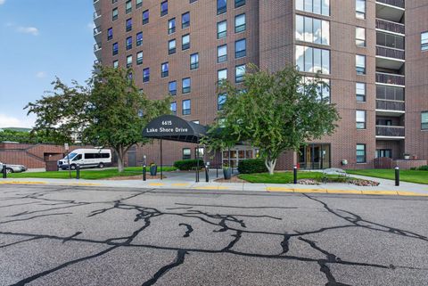 Condo For Sale - 6615 Lake Shore Drive<br/> Minneapolis, MN 55423