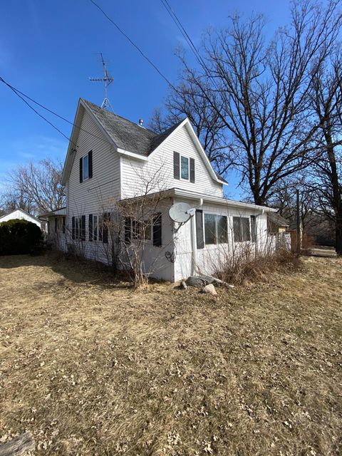 Homes For Sale - 1115 6th Avenue<br/> Douglas County, Alexandria, MN 56308