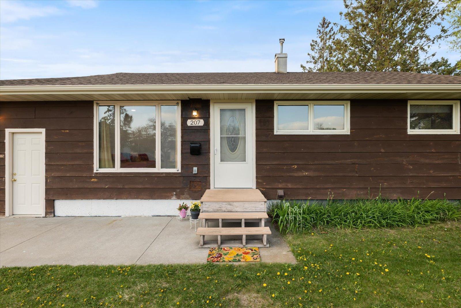 207 Dorchester Drive, Hoyt Lakes, Minnesota image 3