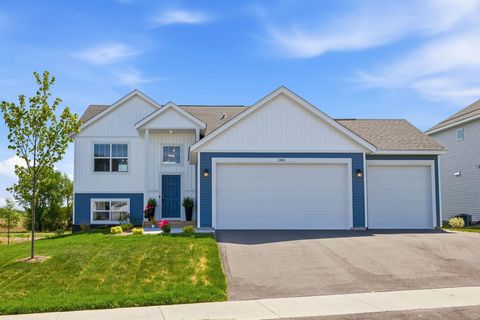 Homes For Sale - 2441 Greenbriar Lane<br/> Buffalo, MN 55313
