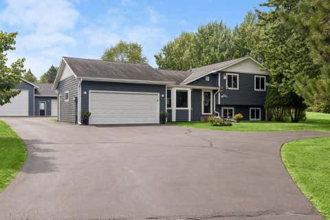Homes For Sale - 8255 Stillwater Boulevard<br/> Lake Elmo, MN 55042