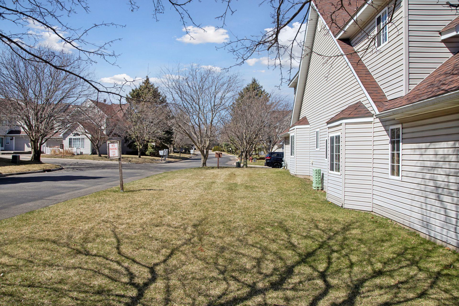7289 Brittany Lane, Inver Grove Heights, Minnesota image 27