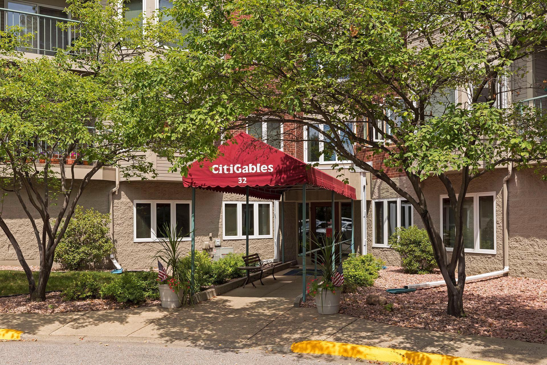 32 11th Avenue #204, Hopkins, Minnesota image 2