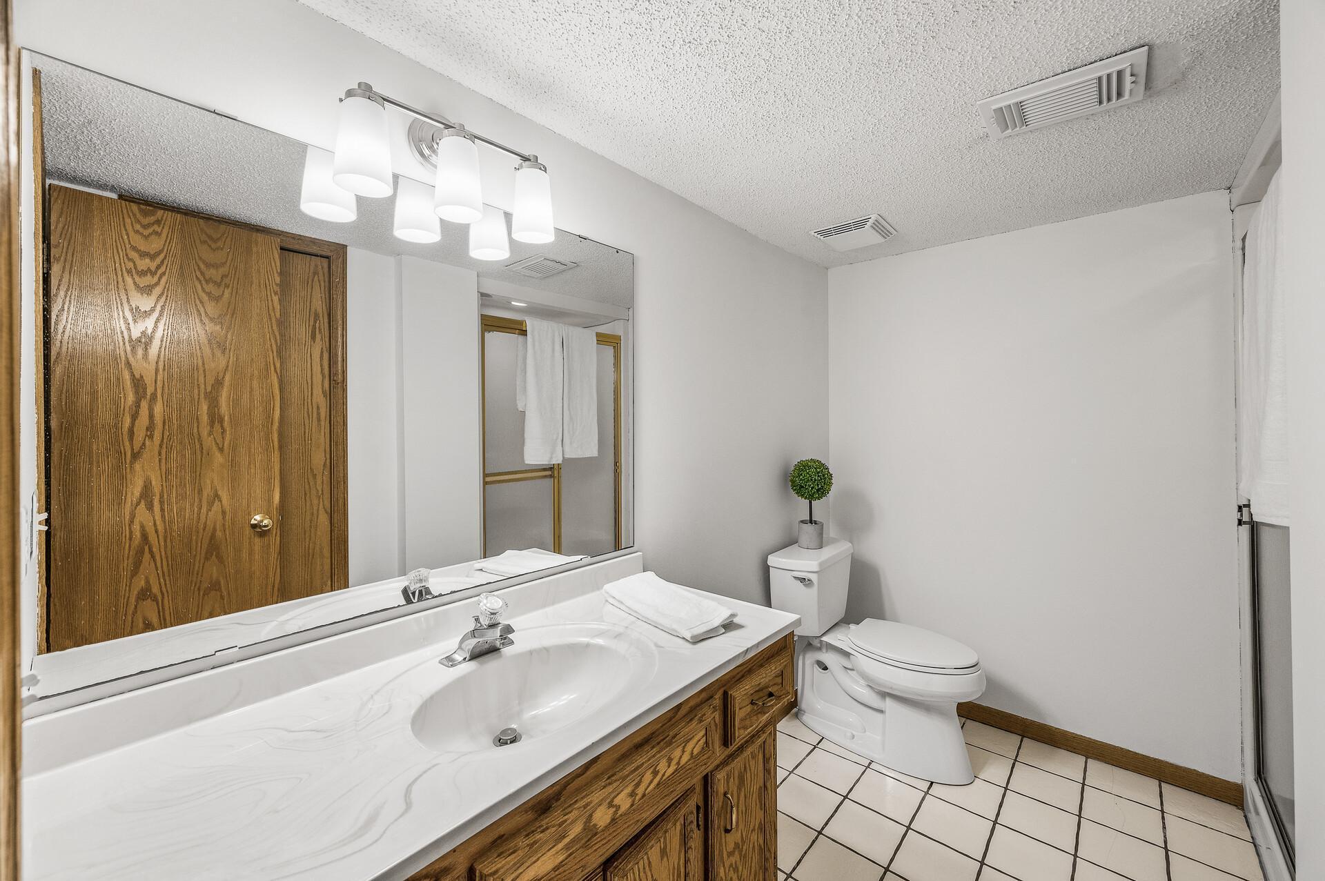 3782 Wescott Hills Drive, Eagan, Minnesota image 33