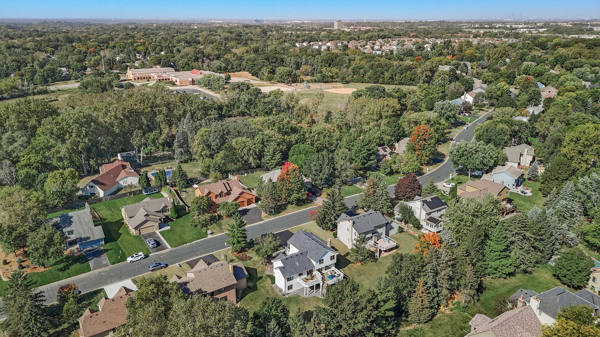 3782 Wescott Hills Drive, Eagan, Minnesota image 40