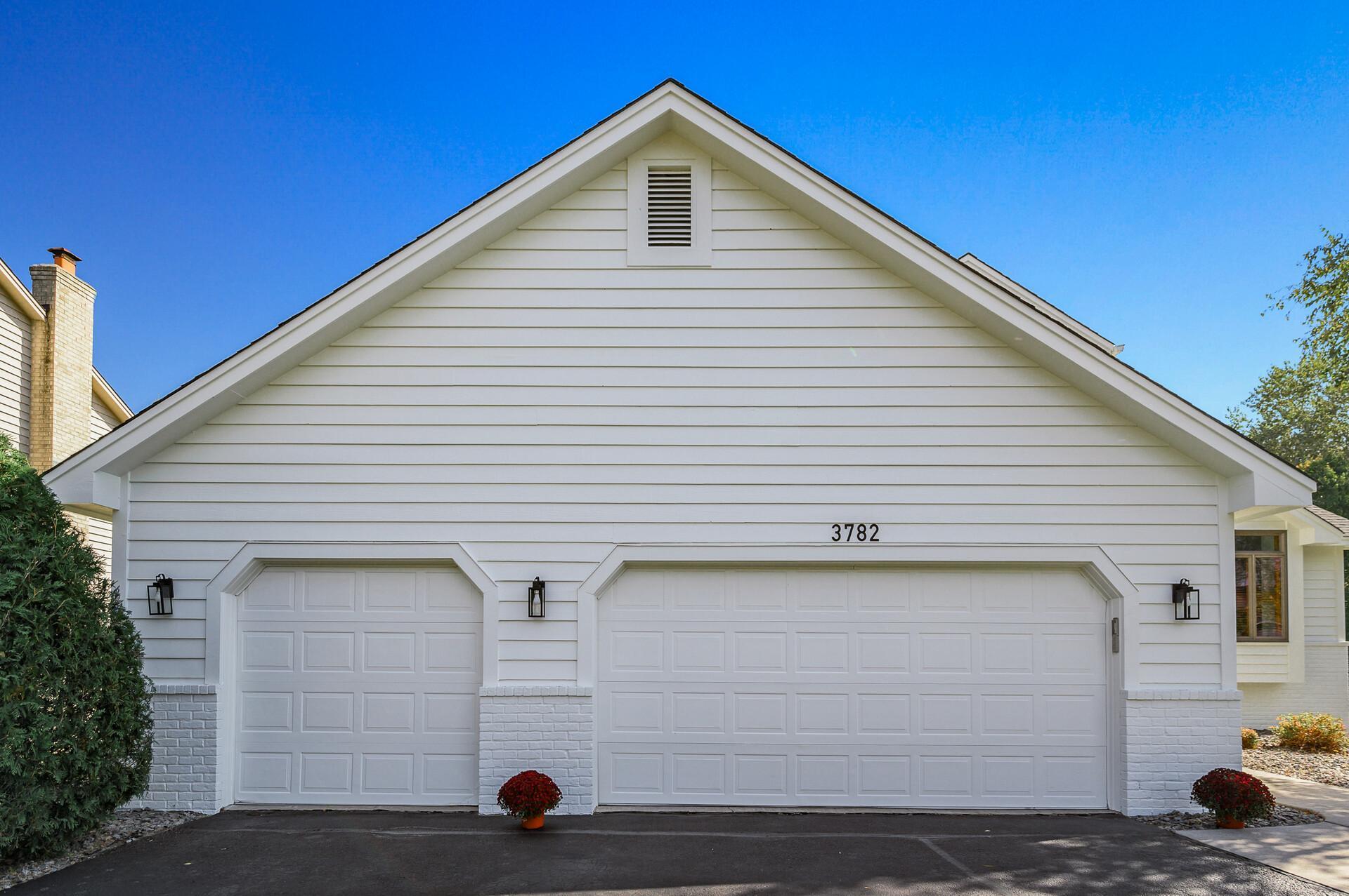 3782 Wescott Hills Drive, Eagan, Minnesota image 35