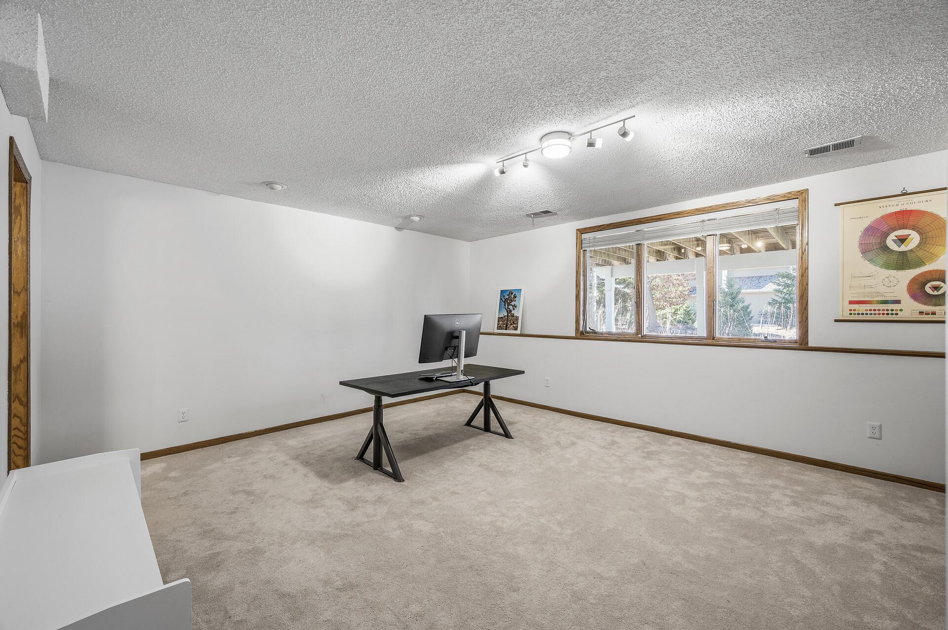 3782 Wescott Hills Drive, Eagan, Minnesota image 30