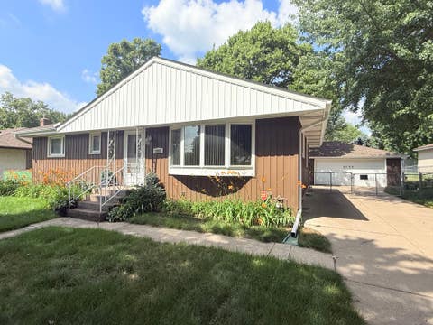 Homes For Sale - 2055 English Street<br/> Ramsey County, Saint Paul, MN 55109