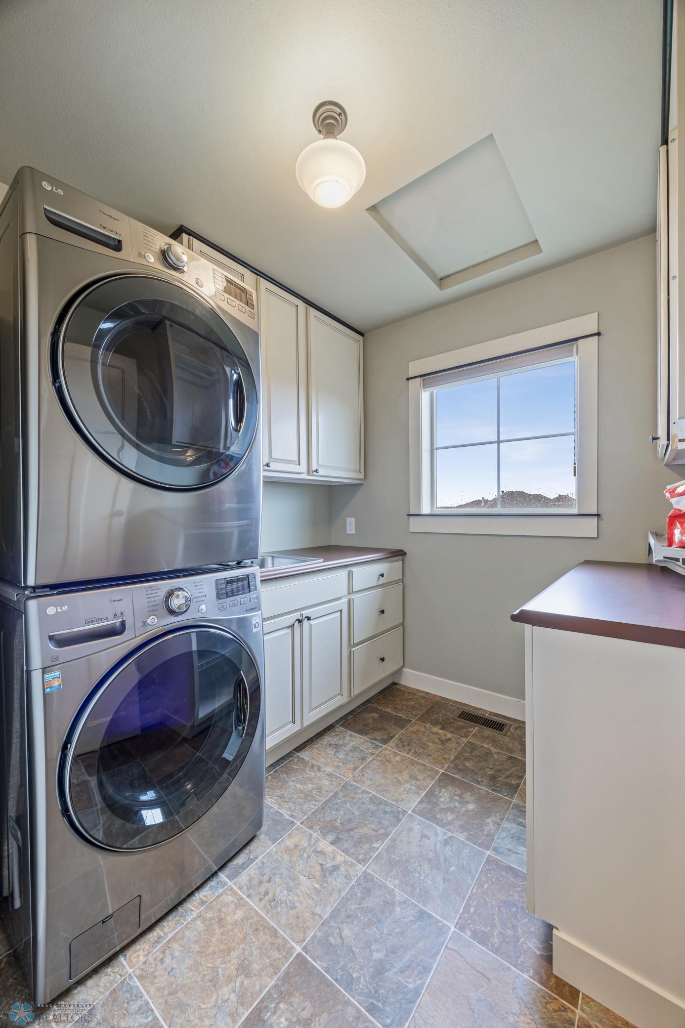 6028 Silverleaf Drive, Fargo, North Dakota image 30