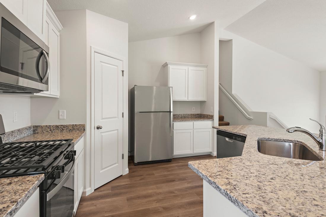 451 Valley Drive, Annandale, Minnesota image 24