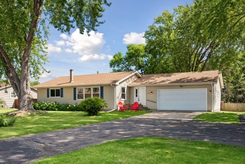 Homes For Sale - 2708 Boone Avenue<br/> New Hope, MN 55427