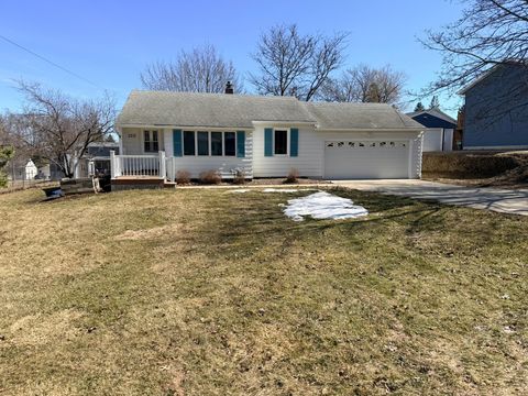 Homes For Sale - 2212 4th Avenue<br/> Rochester, MN 55902