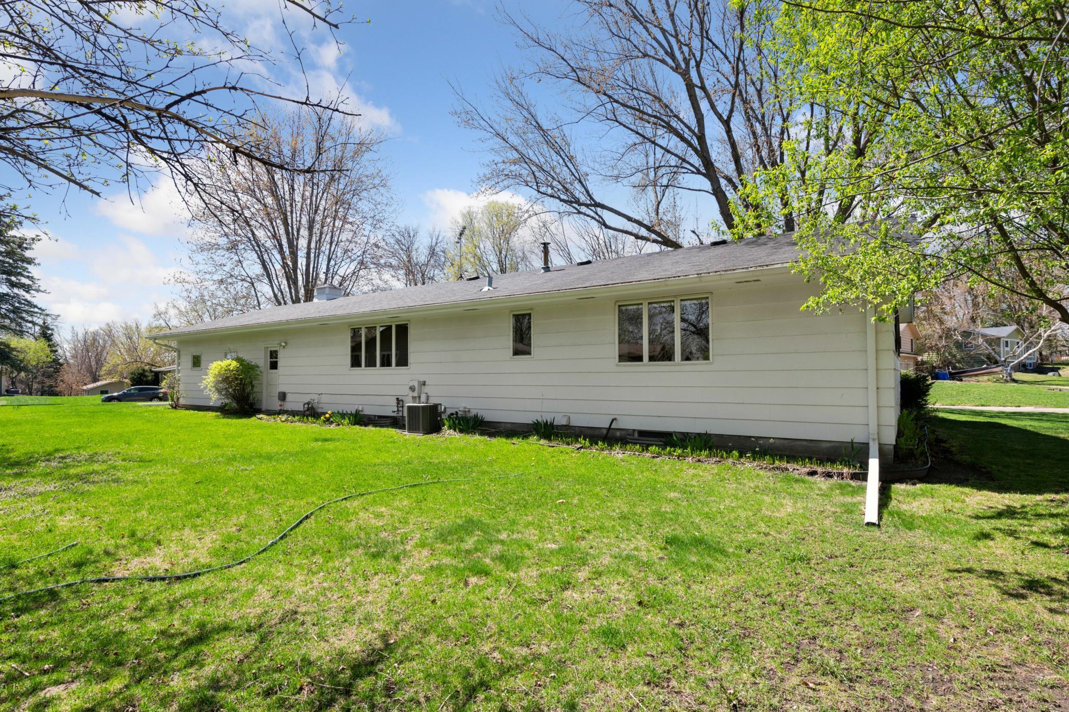 1475 Crest Drive, Chaska, Minnesota image 19