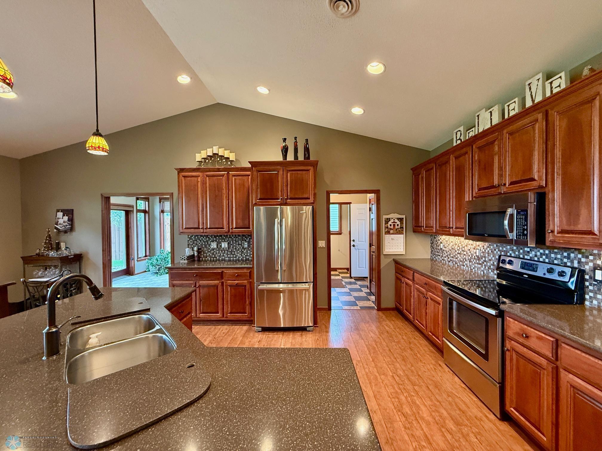 3823 43rd Avenue, Moorhead, Minnesota image 12