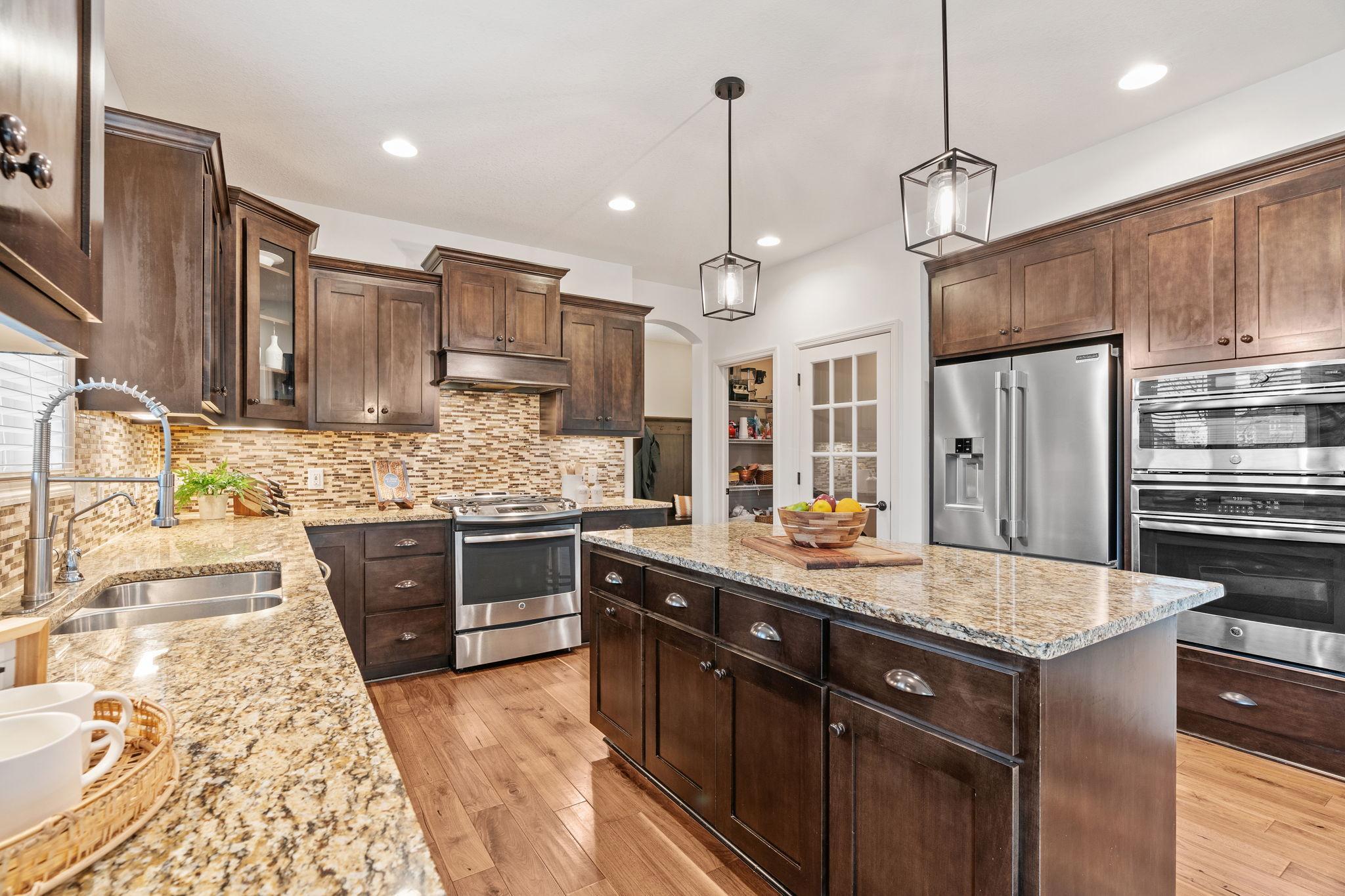 19325 Huntington Avenue, Lakeville, Minnesota image 9