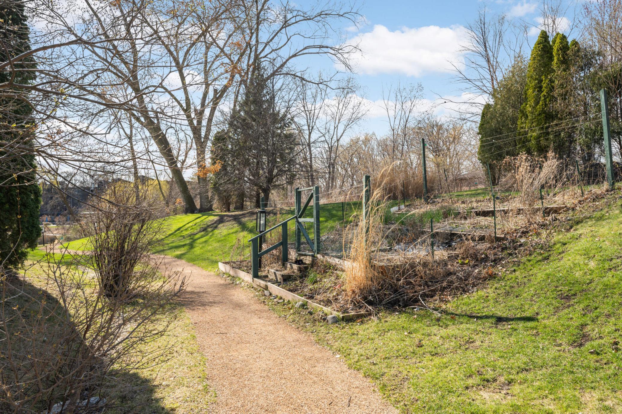 8549 Irwin Road #325, Bloomington, Minnesota image 34