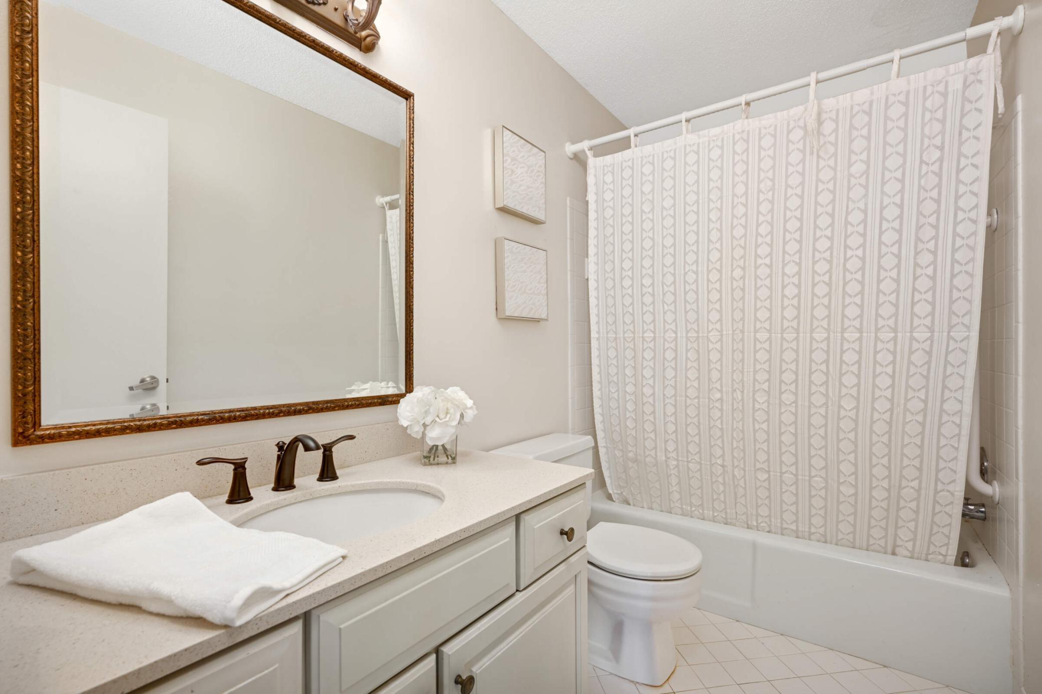 8549 Irwin Road #325, Bloomington, Minnesota image 10