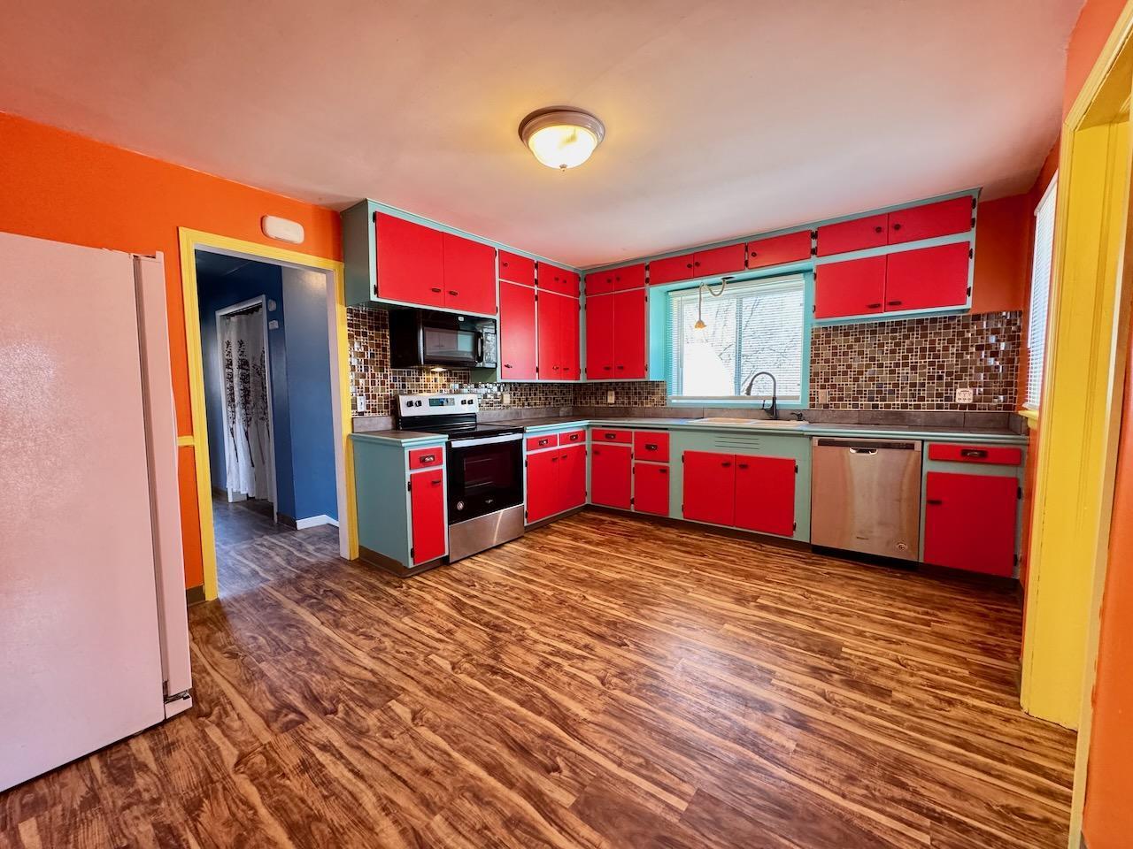 111 E Cherry Avenue, Fergus Falls, Minnesota image 12