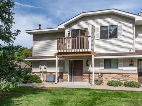 Homes For Sale - 7555 Wedgewood Way<br/> Maple Grove, MN 55311