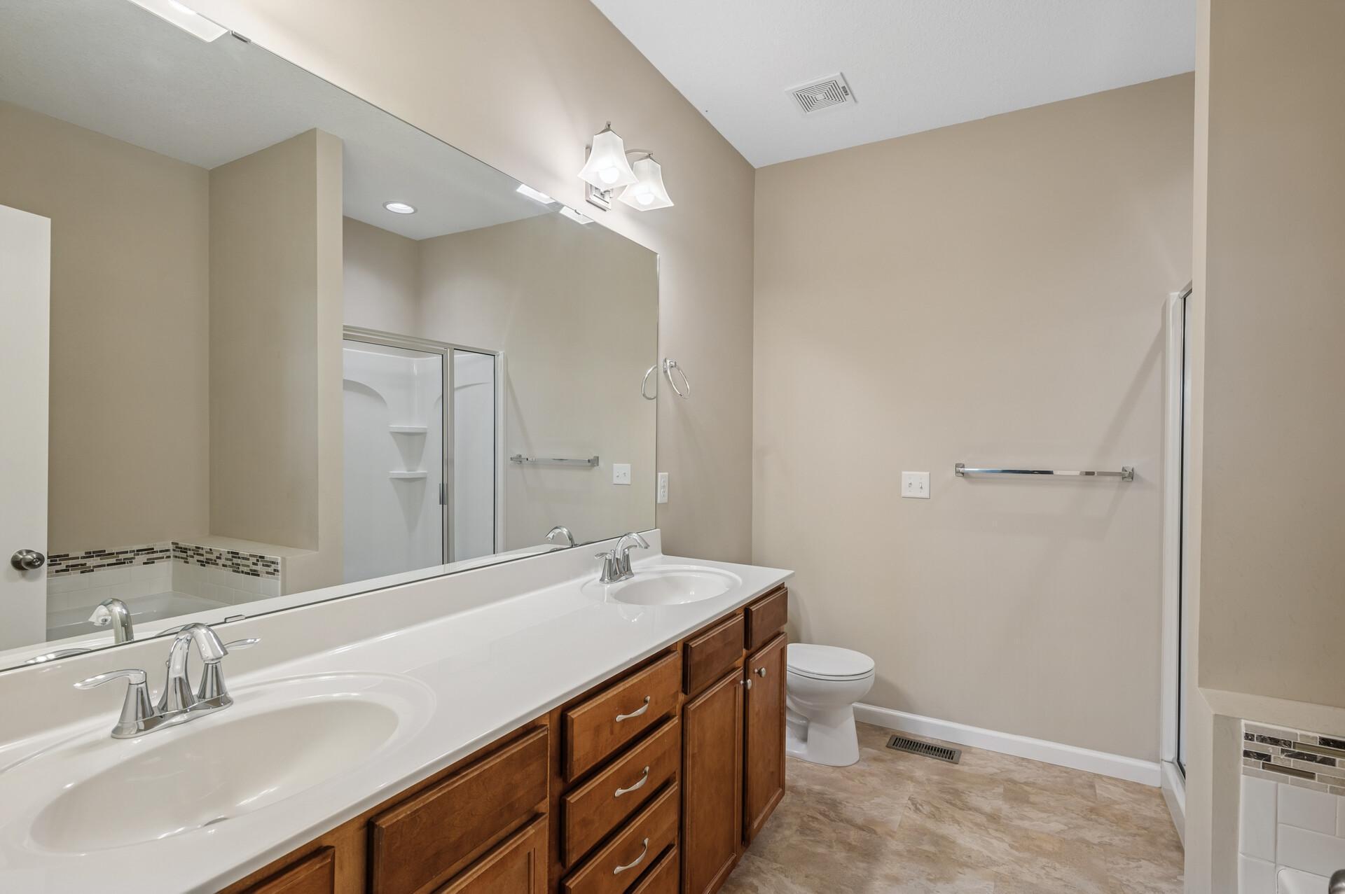 1323 Lylewood Parkway, Carver, Minnesota image 18