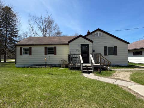 Homes For Sale - 920 13th Avenue<br/> Koochiching County, International Falls, MN 56649