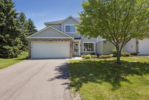 Townhouse For Rent - 10958 Lexington Drive<br/> Hennepin County, Eden Prairie, MN 55344