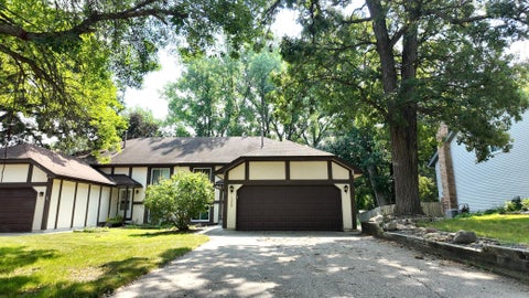 Homes For Rent - 15229 Buchanan Court<br/> Hennepin County, Eden Prairie, MN 55344