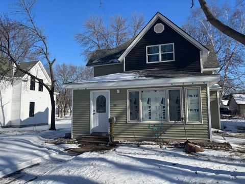 Homes For Sale - 216 N 6th Street<br/> Chippewa County, Montevideo, MN 56265