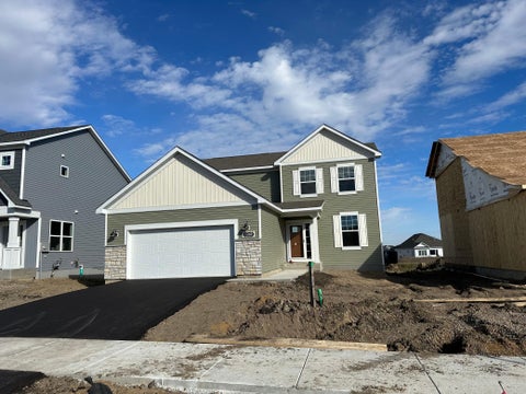 Homes For Sale - 1249 Orchard Court<br/> Waconia, MN 55387