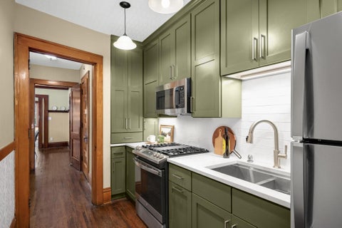Condo For Sale - 641 Marshall Avenue<br/> Ramsey County, Saint Paul, MN 55104