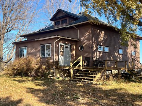 Apartment For Sale - 2962 360th Avenue<br/> Faribault County, Elmore, MN 56027