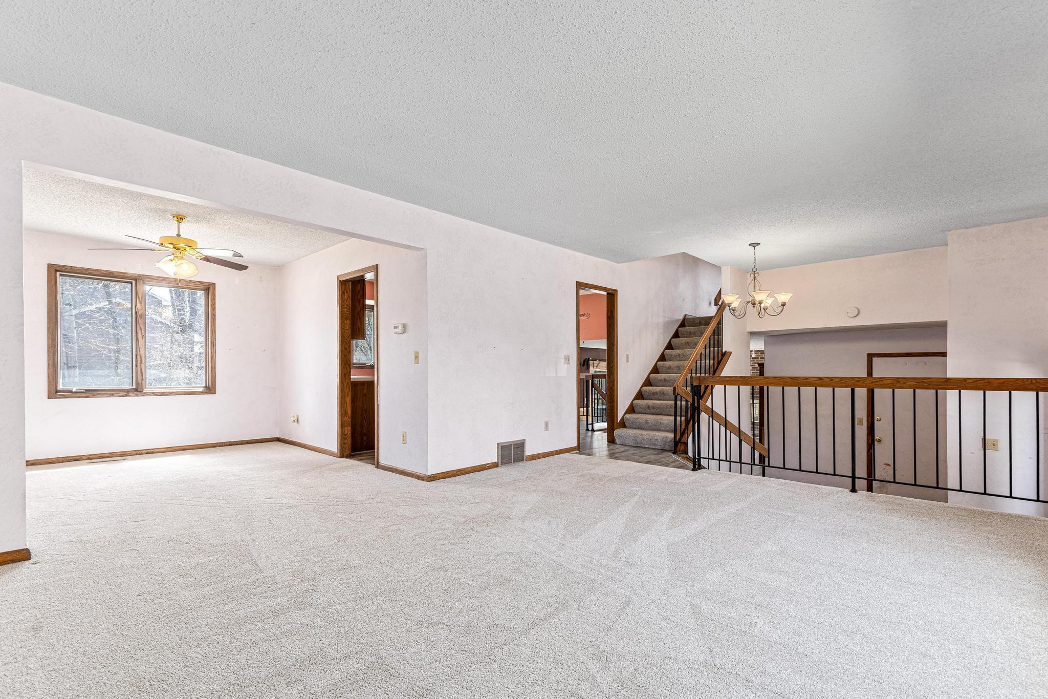 18965 Deerfield Trail, Eden Prairie, Minnesota image 5