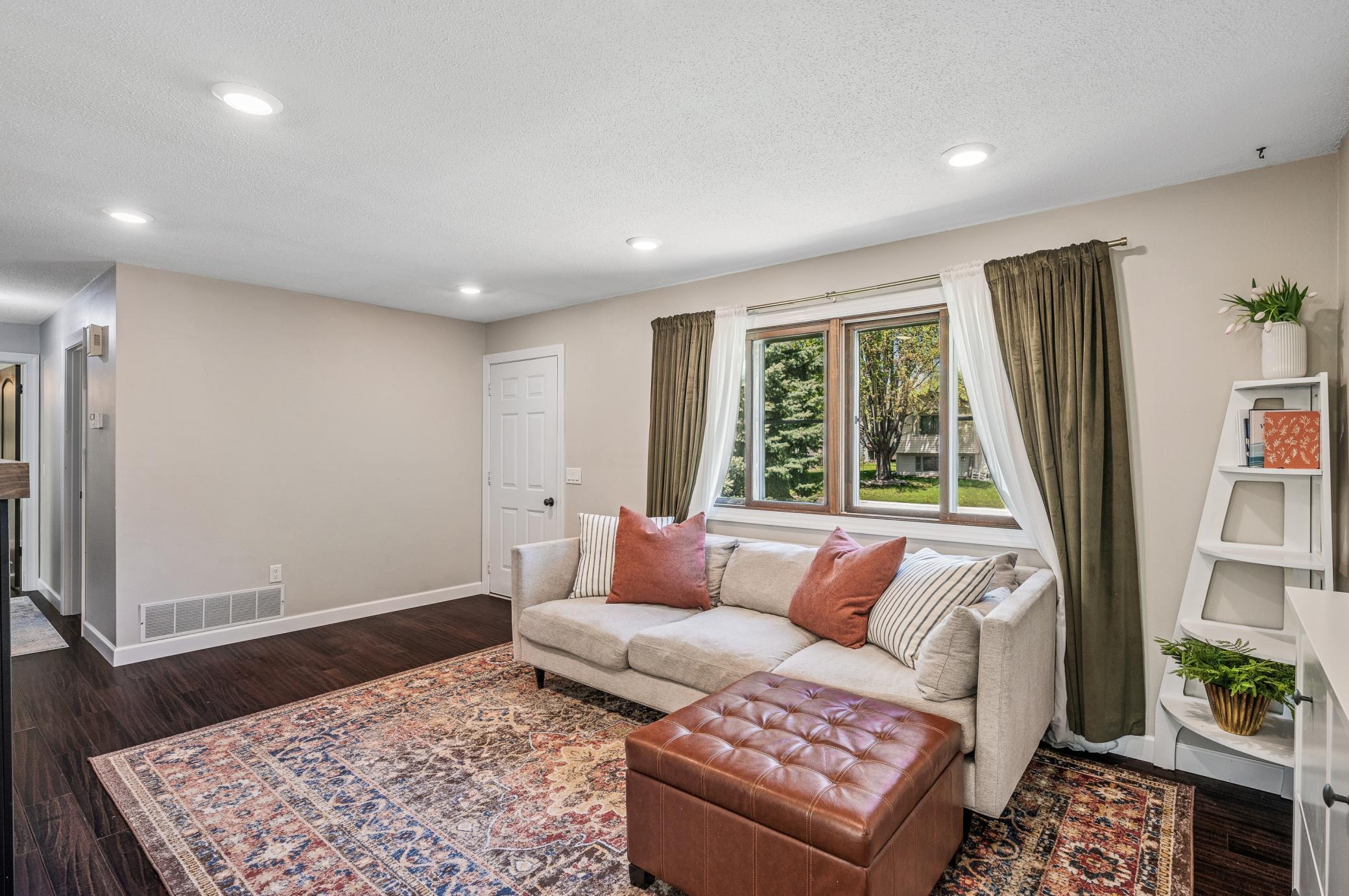 321 Willow Drive, Saint Michael, Minnesota image 4