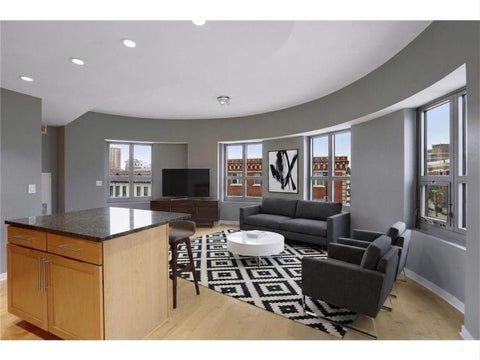 Condo For Rent - 929 Portland Avenue<br/> Minneapolis, MN 55404