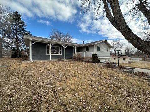 Homes For Sale - 101 E Virginia Street<br/> Rock County, Luverne, MN 56156