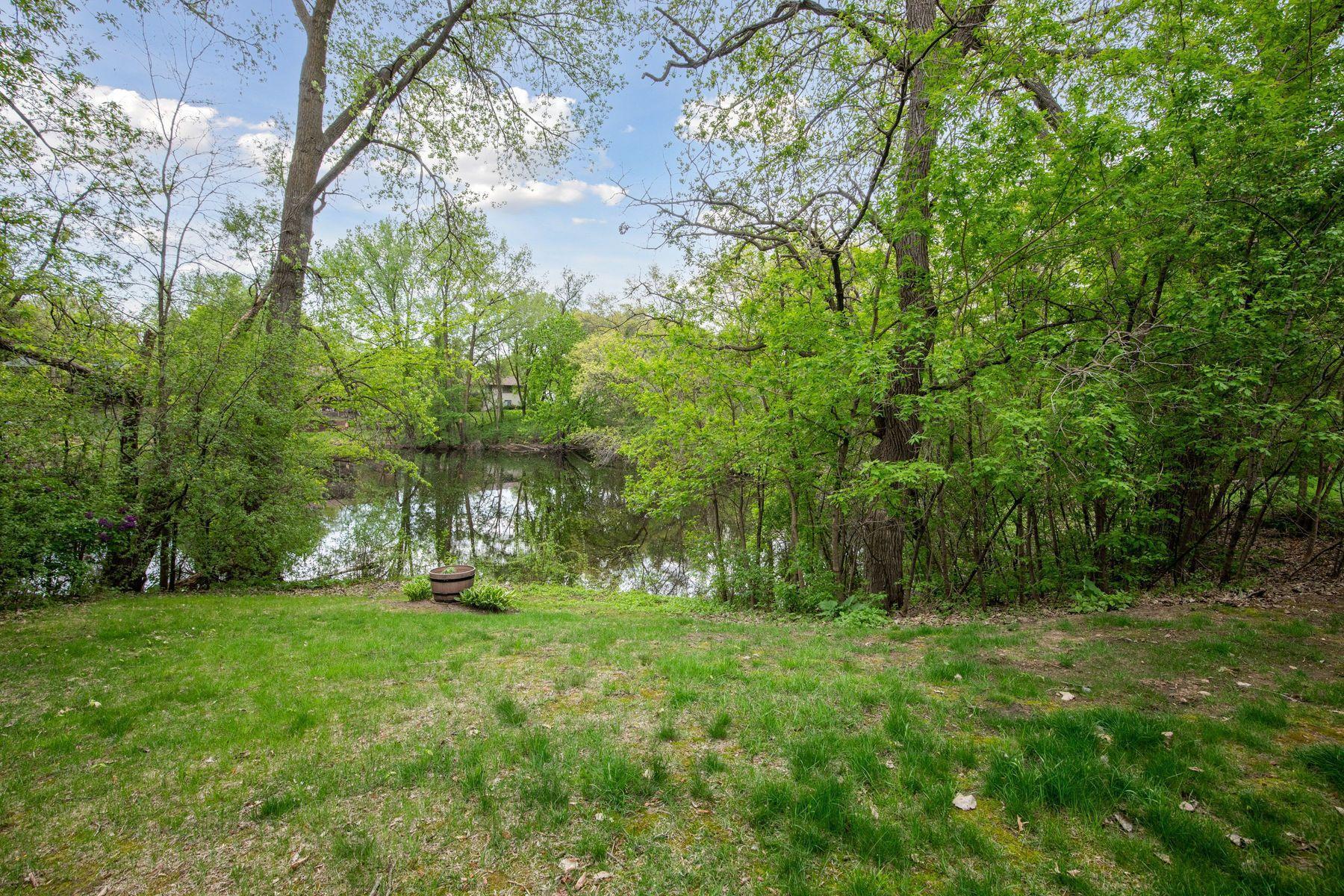 2313 E 122nd Street, Burnsville, Minnesota image 24