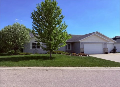 Homes For Sale - 2317 Hillcrest Lane<br/> Clay County, Hawley, MN 56549