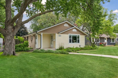 Homes For Sale - 5829 Russell Avenue<br/> Minneapolis, MN 55410