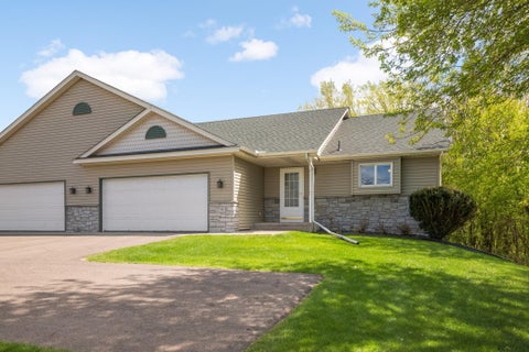 Townhouse For Sale - 7901 15th Street<br/> Washington County, Saint Paul, MN 55128