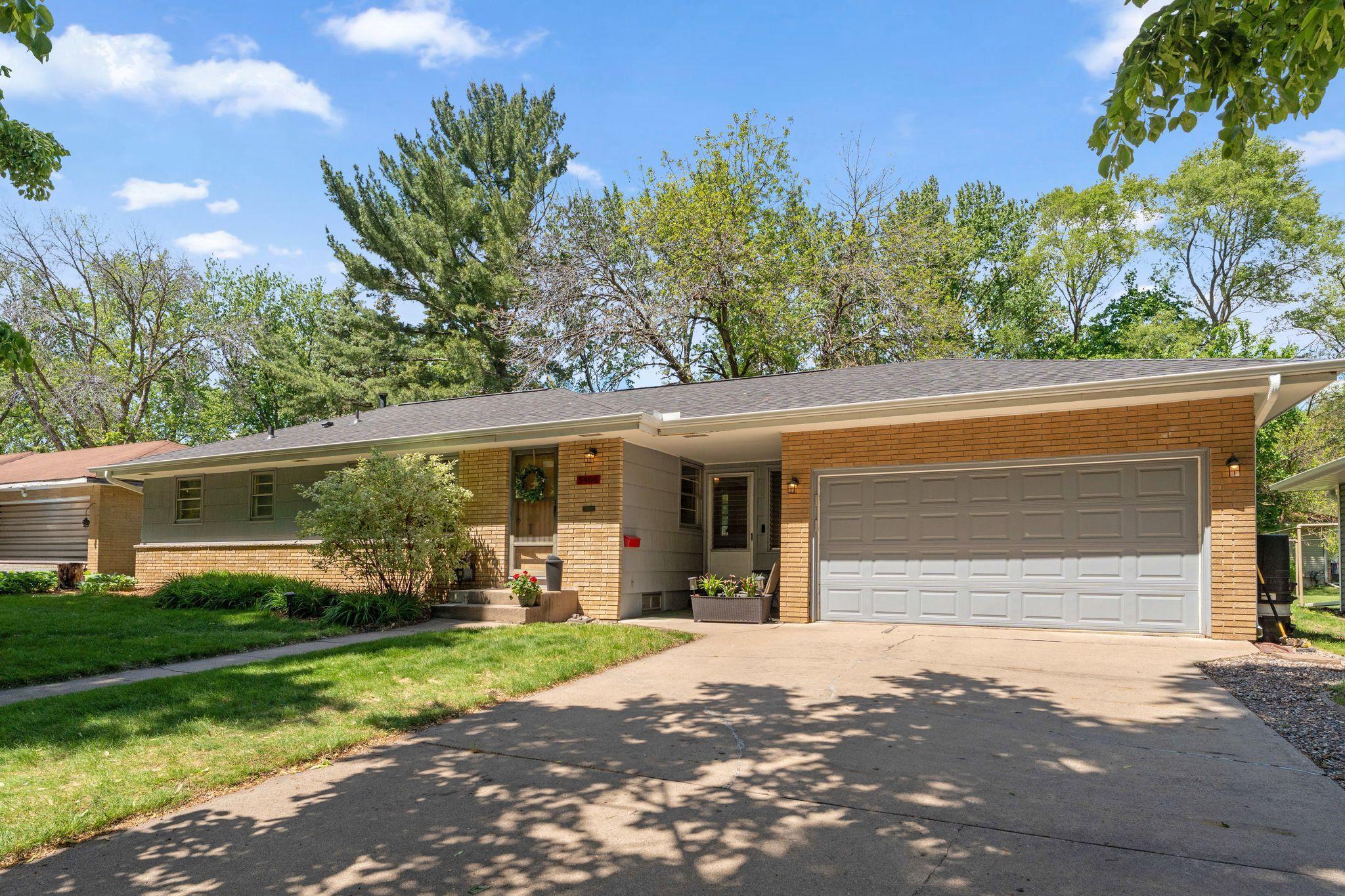 5406 45th Avenue, Minneapolis, Minnesota image 2