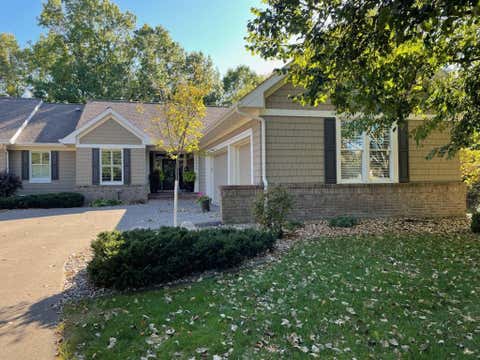 Townhouse For Sale - 10013 Waterfront Drive<br/> Washington County, Saint Paul, MN 55129