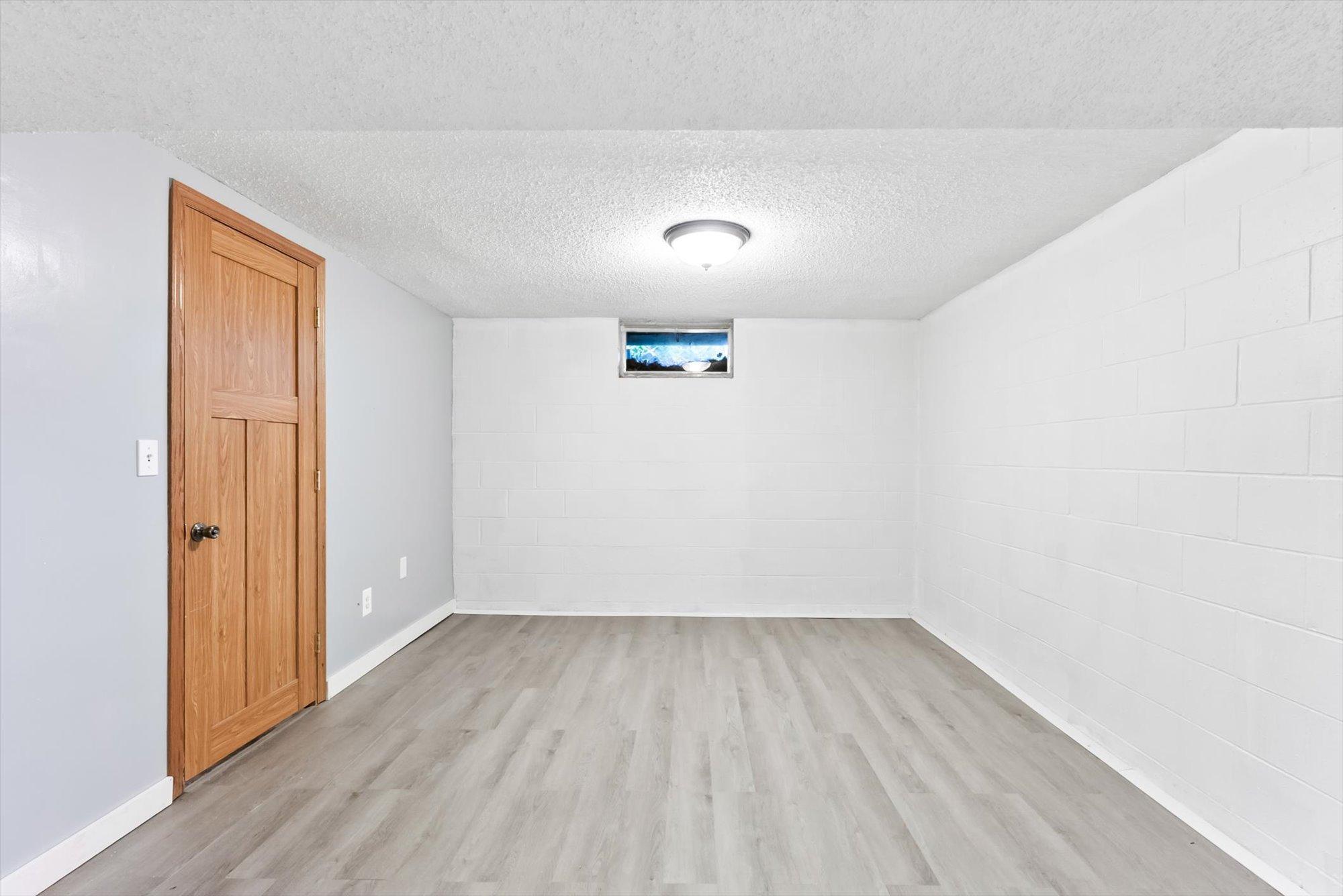 7986 Lad Parkway, Brooklyn Park, Minnesota image 23