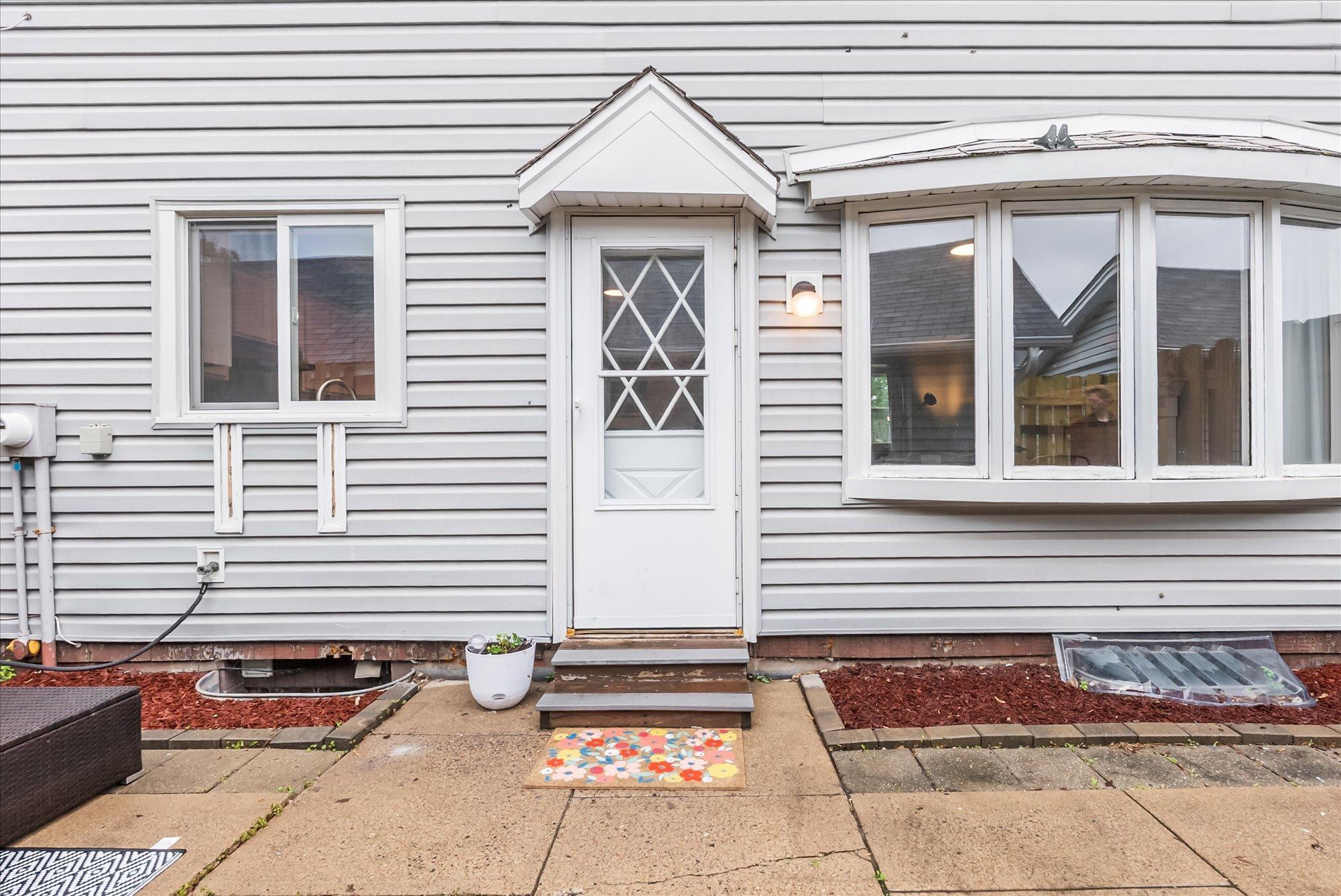 7986 Lad Parkway, Brooklyn Park, Minnesota image 37