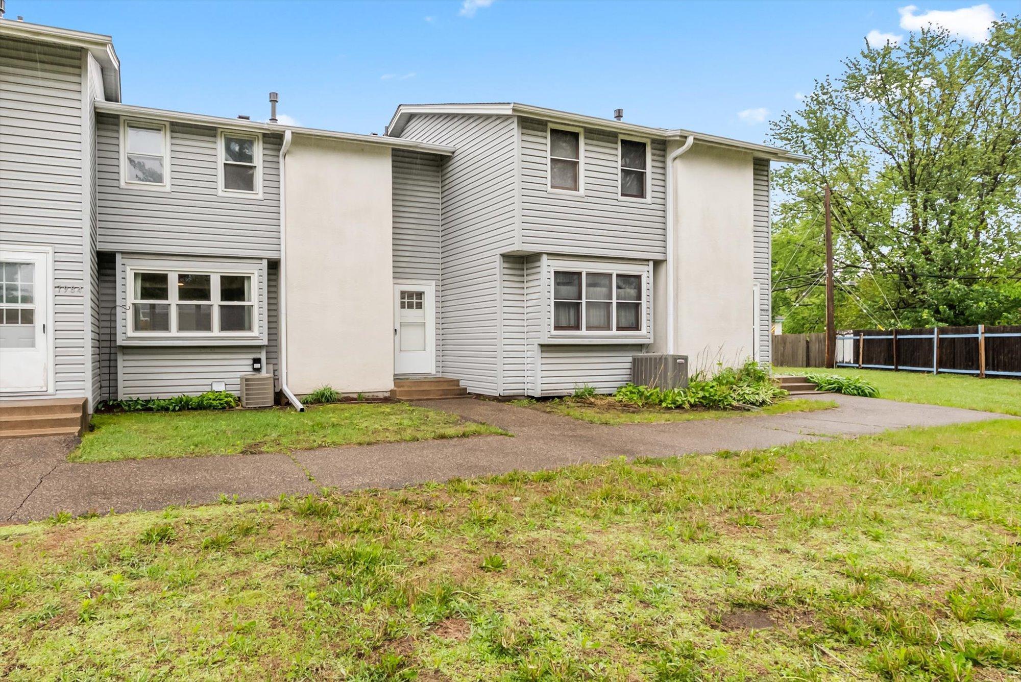7986 Lad Parkway, Brooklyn Park, Minnesota image 3