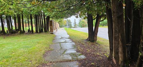 Homes For Sale - 129 3rd Avenue<br/> Two Harbors, MN 55616