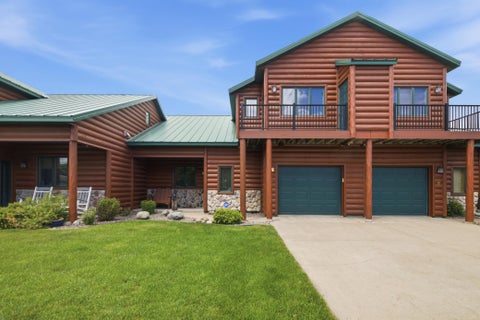 Townhouse For Sale - 33176 170th Lane<br/> Isle, MN 56342